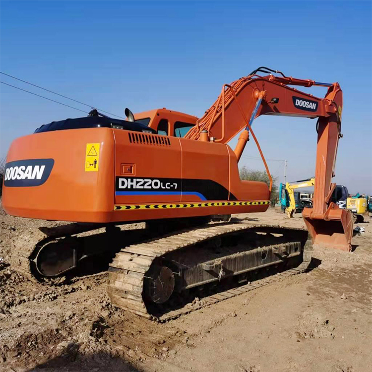 Used DOOSAN DH220LC-7